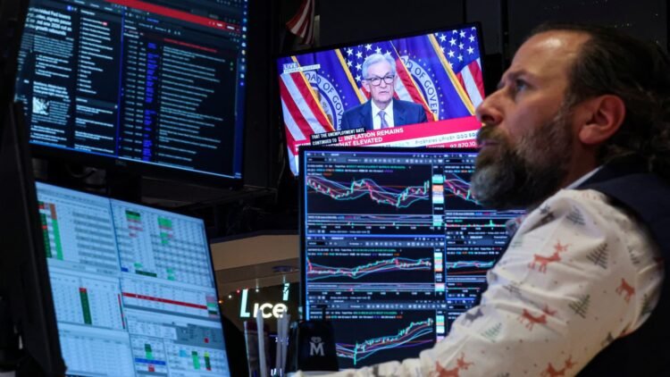 U.S. Markets and “Sell America” Sentiment Intensify as Trump-Powell Conflict Escalates