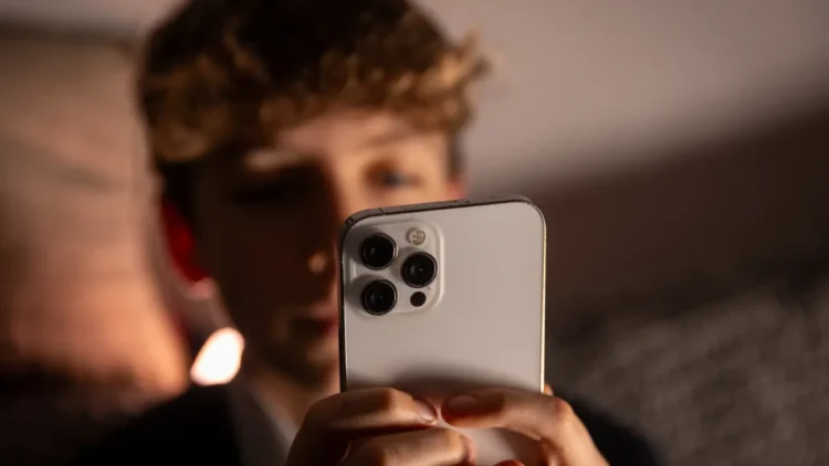 UK Weighs Australia-Style Social Media Ban for Under-16s as MPs Push for Child Safety Reform